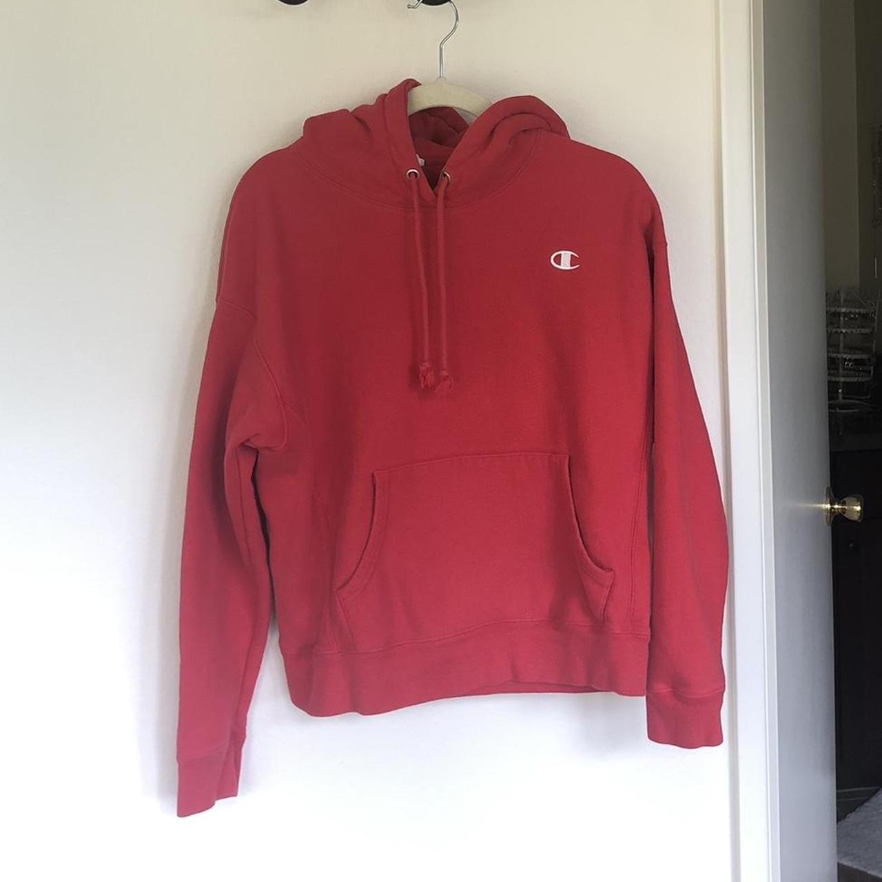 Red champion hot sale hoodie womens