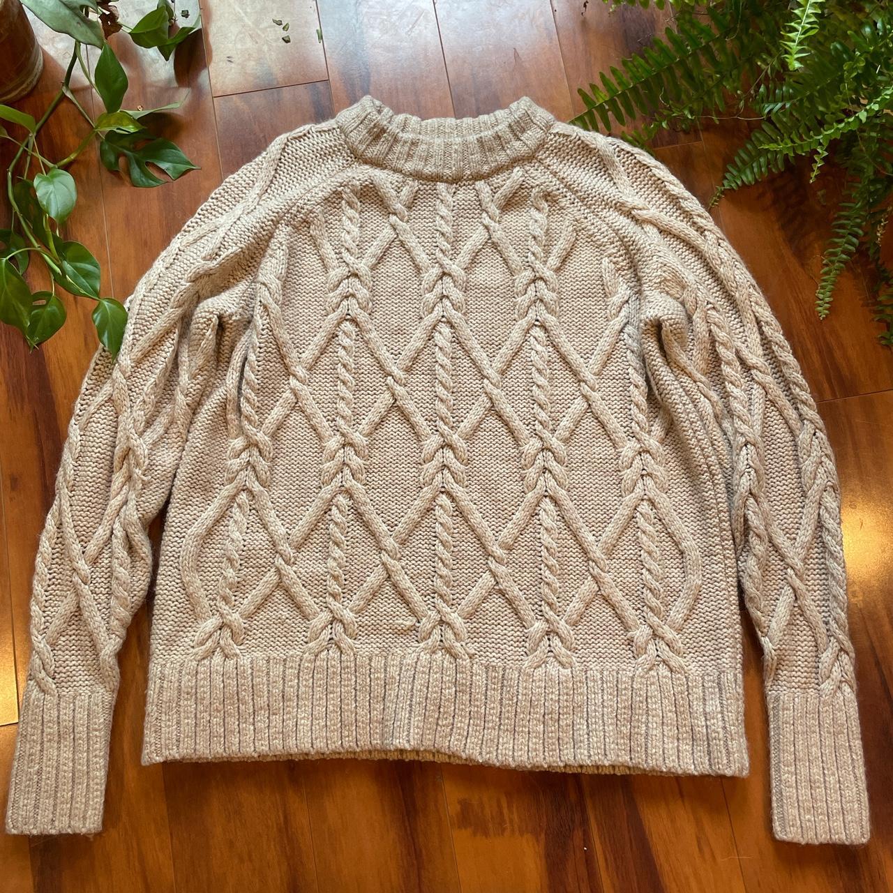 H&M Women's Cream Jumper Depop