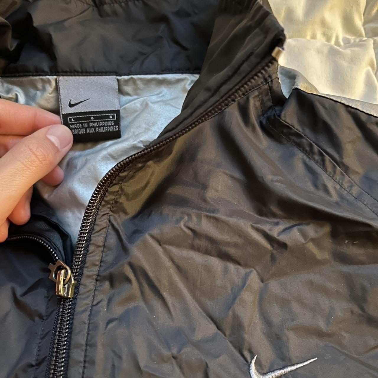 Silver windbreaker sale nike