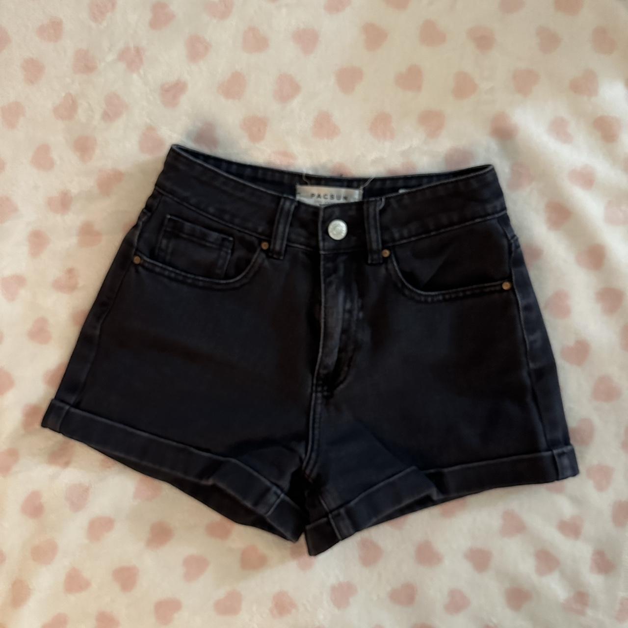 black pacsun mom shorts size 22/23 - Depop