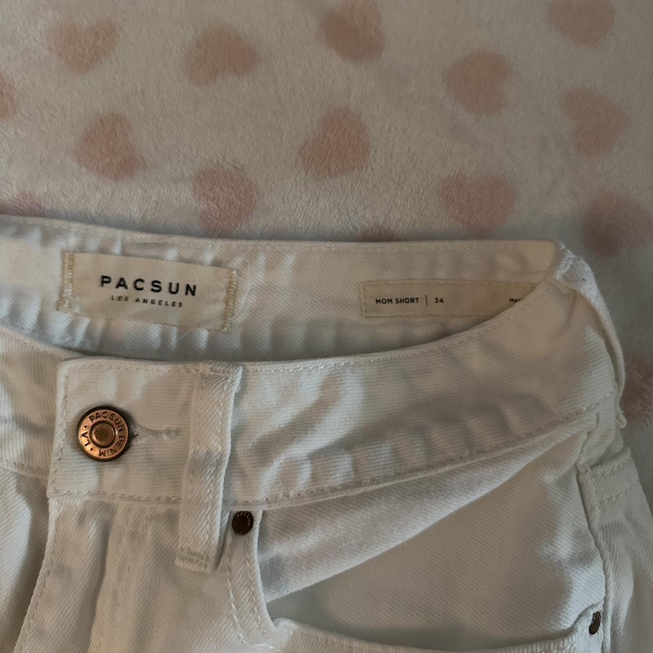 white pacsun mom shorts size 24 - Depop