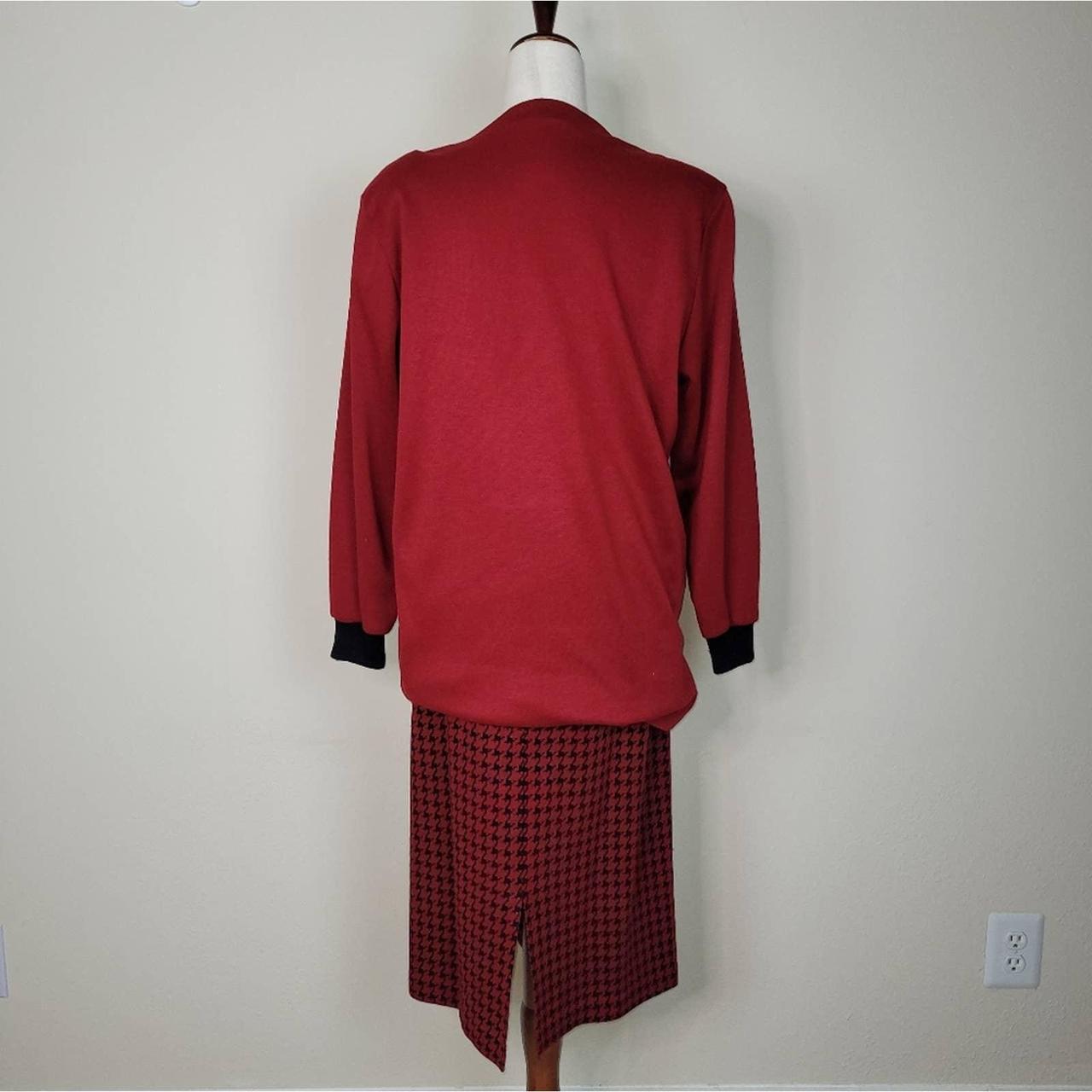 Cricket Lane Women's Red and Black Skirt Depop