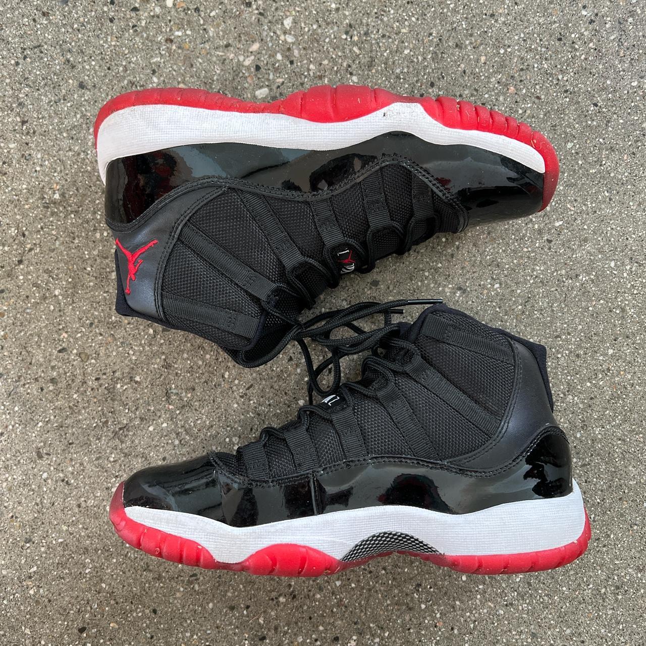 Jordan 11 youth size hot sale 4