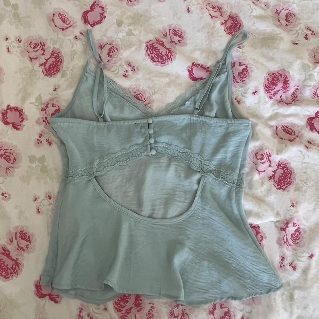 forever 21 lace cami/tank top absolutely stunning... Depop