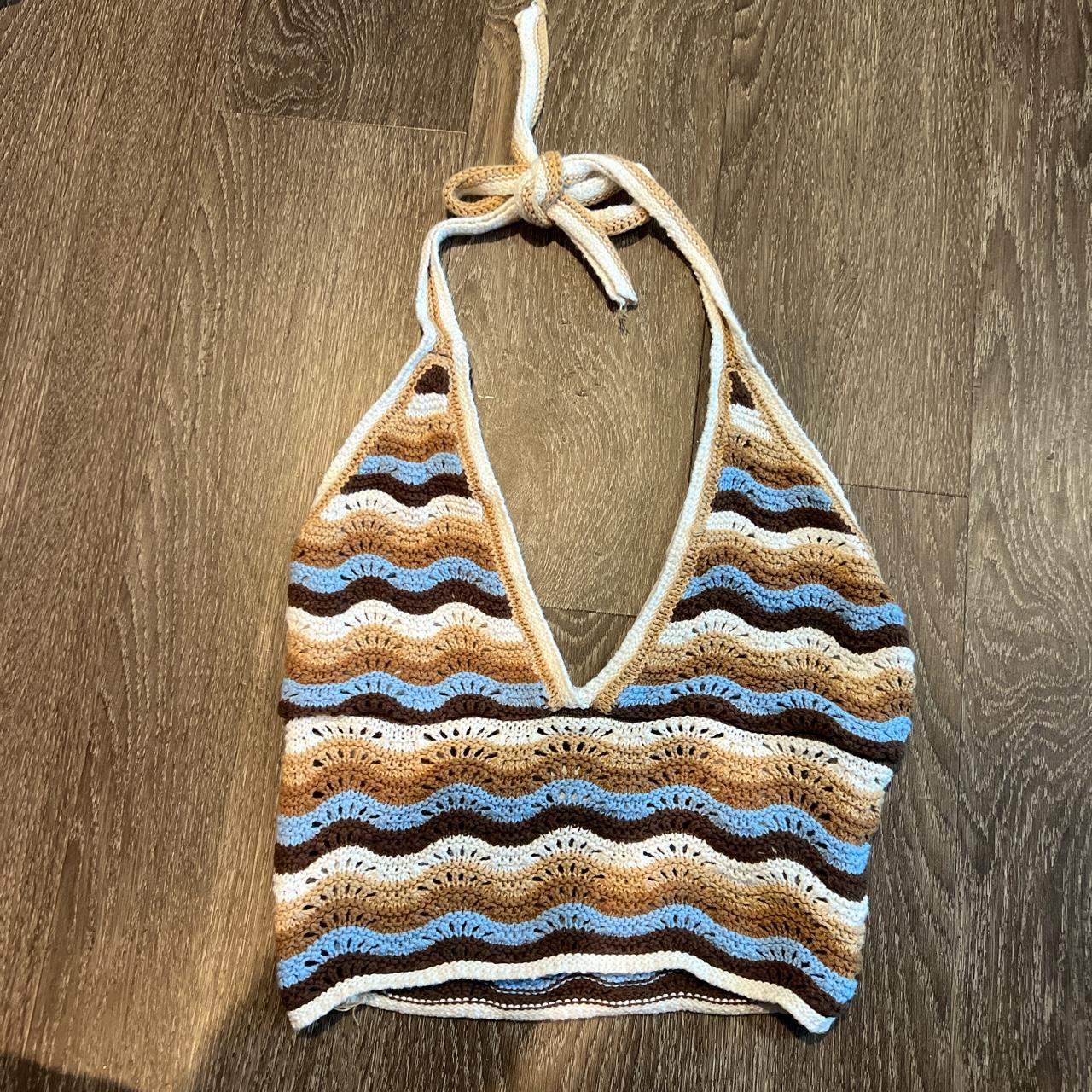 Small, crocheted halter top. Bought from Hollister. Depop