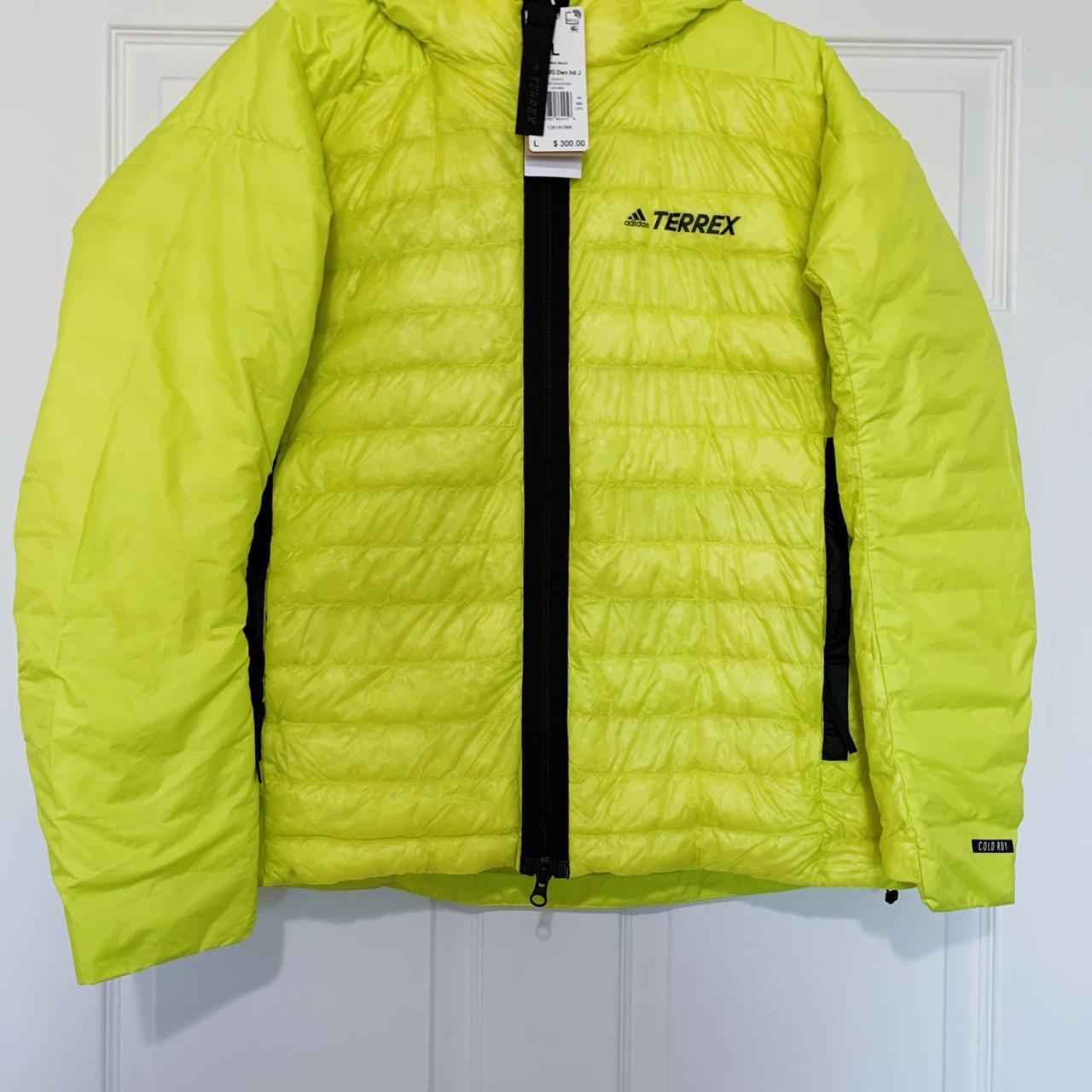 Nwt $300 offers adidas Terrex MySHELTER Down Hooded Jacket Acid Yellow size L