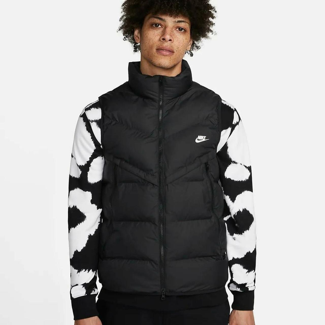 mens black bodywarmer nike