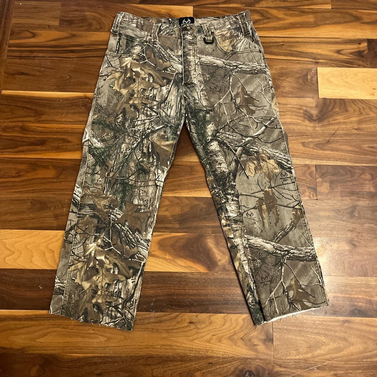 real tree camo pants 32x29 measurements open to... - Depop