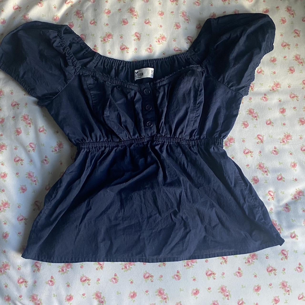 cute holister top. only worn once, perfect condition! - Depop