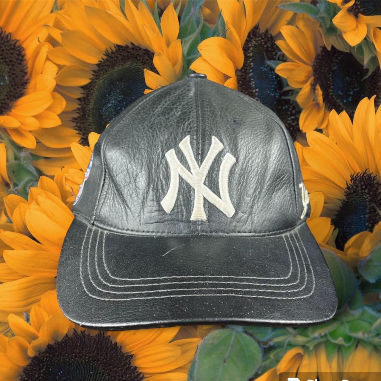 Leather and wool New York Yankees BLACK and gold Hat - Depop