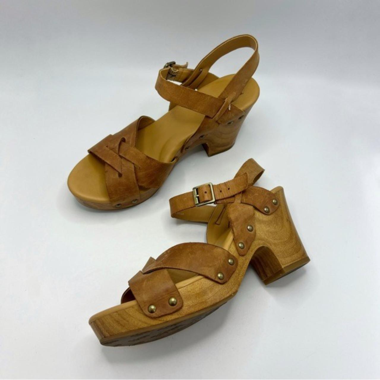 Korks bagley platform deals heeled sandal