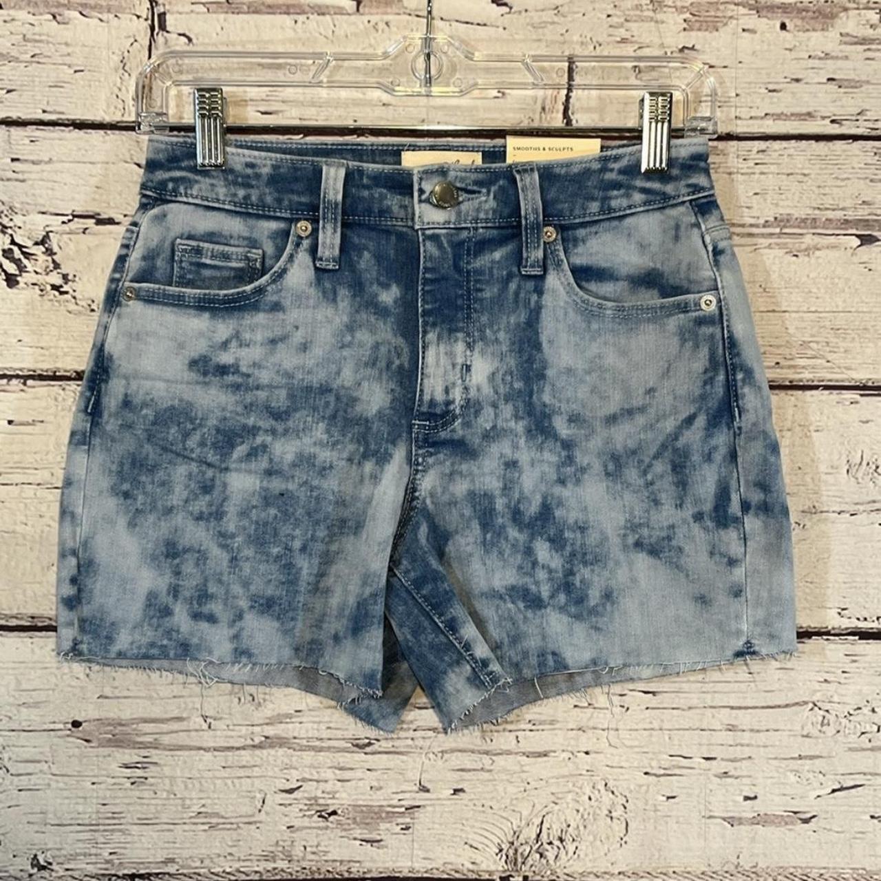 Universal thread clearance jean shorts