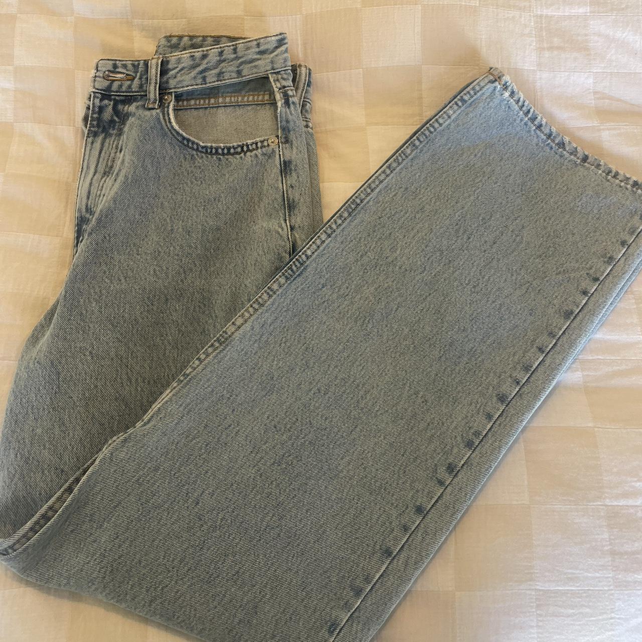 Zara Jeans Fit really nice tight around the... Depop