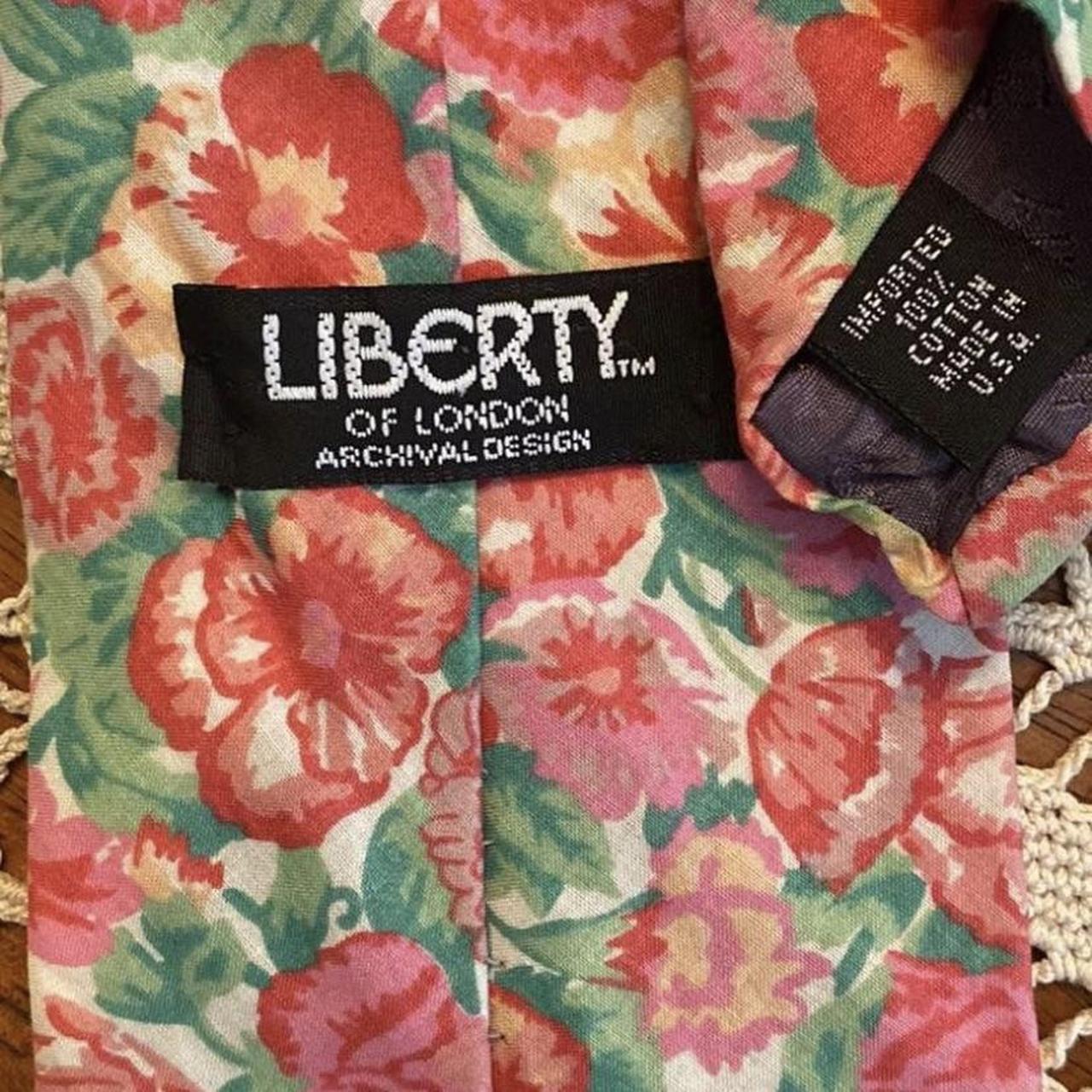Liberty London Men's Pink and Blue Accessory (4)