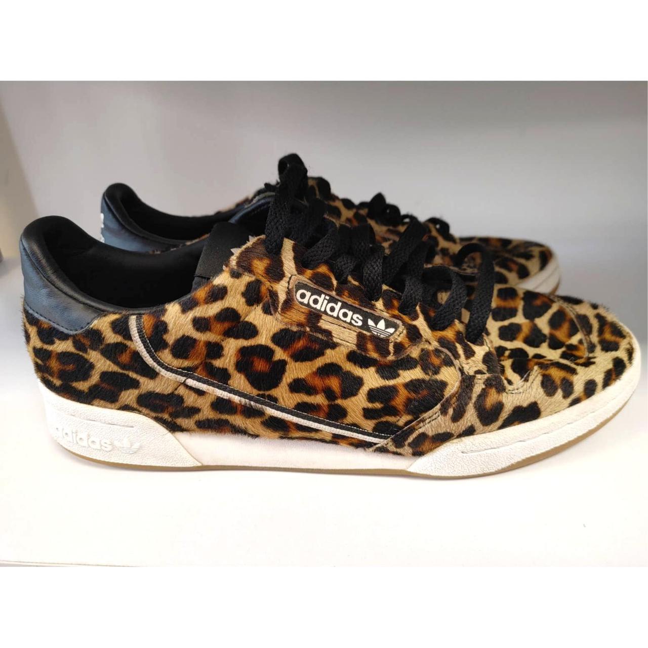 Adidas continental animal outlet print