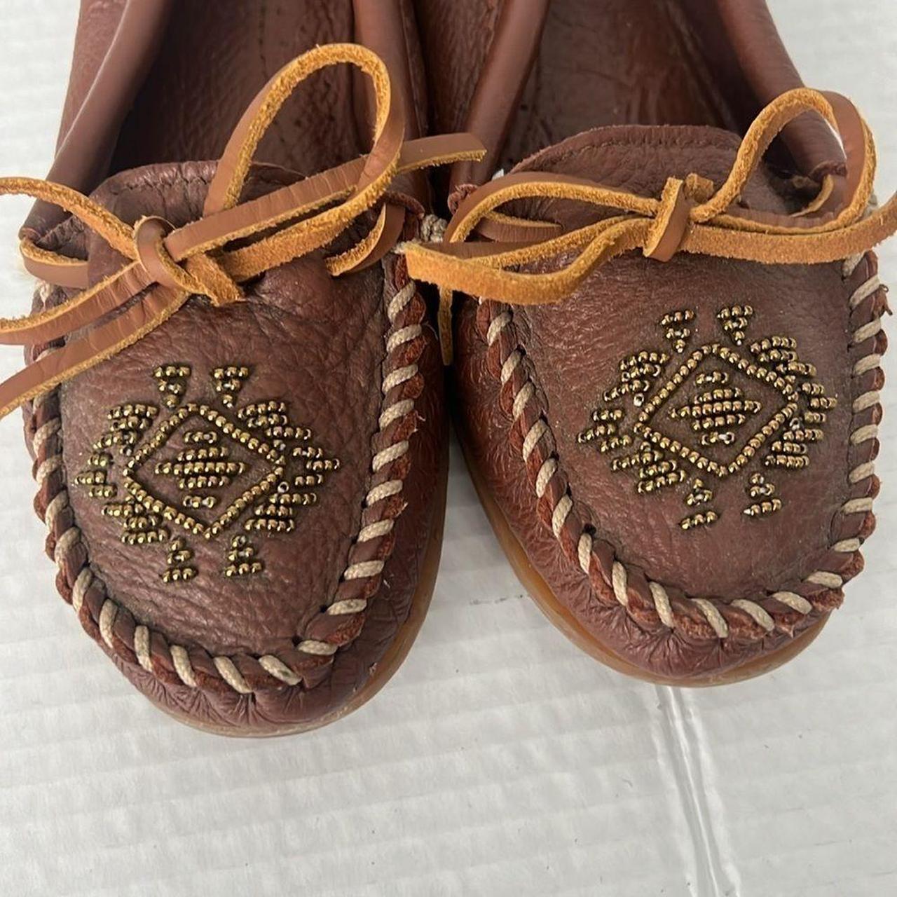 Minnetonka Womens Deerskin Beaded Moc Sz 6 | Depop