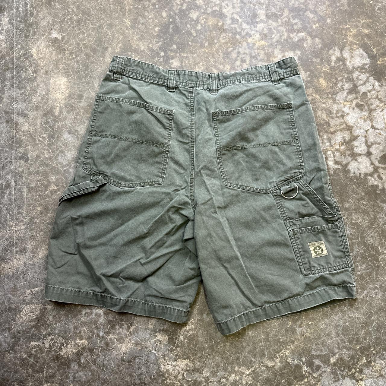 Faded Glory Men's Khaki and Green Shorts | Depop