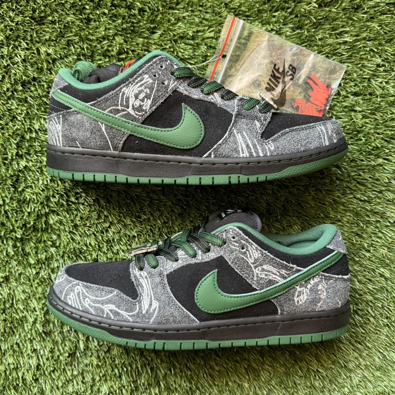 There Skateboards Nike SB Dunk Low ゼア Nike SB Dunk Low There Skateboards Men's - HF7743-001 - US