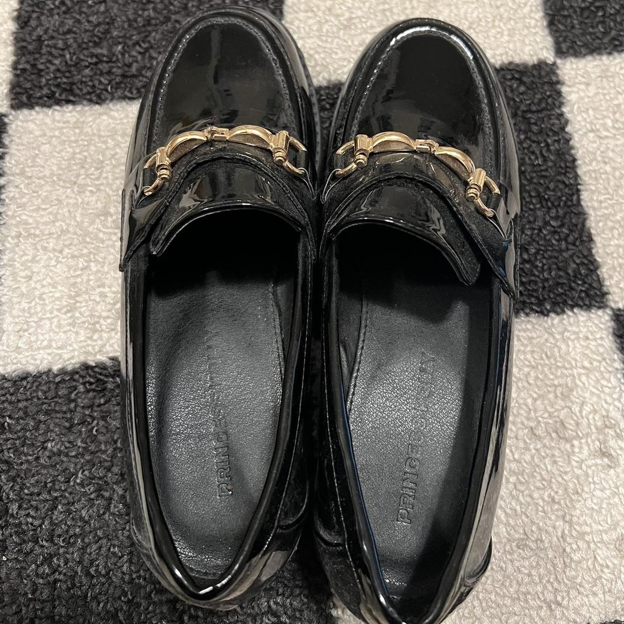 Cute black leather loafers size 5 but fits US size... - Depop