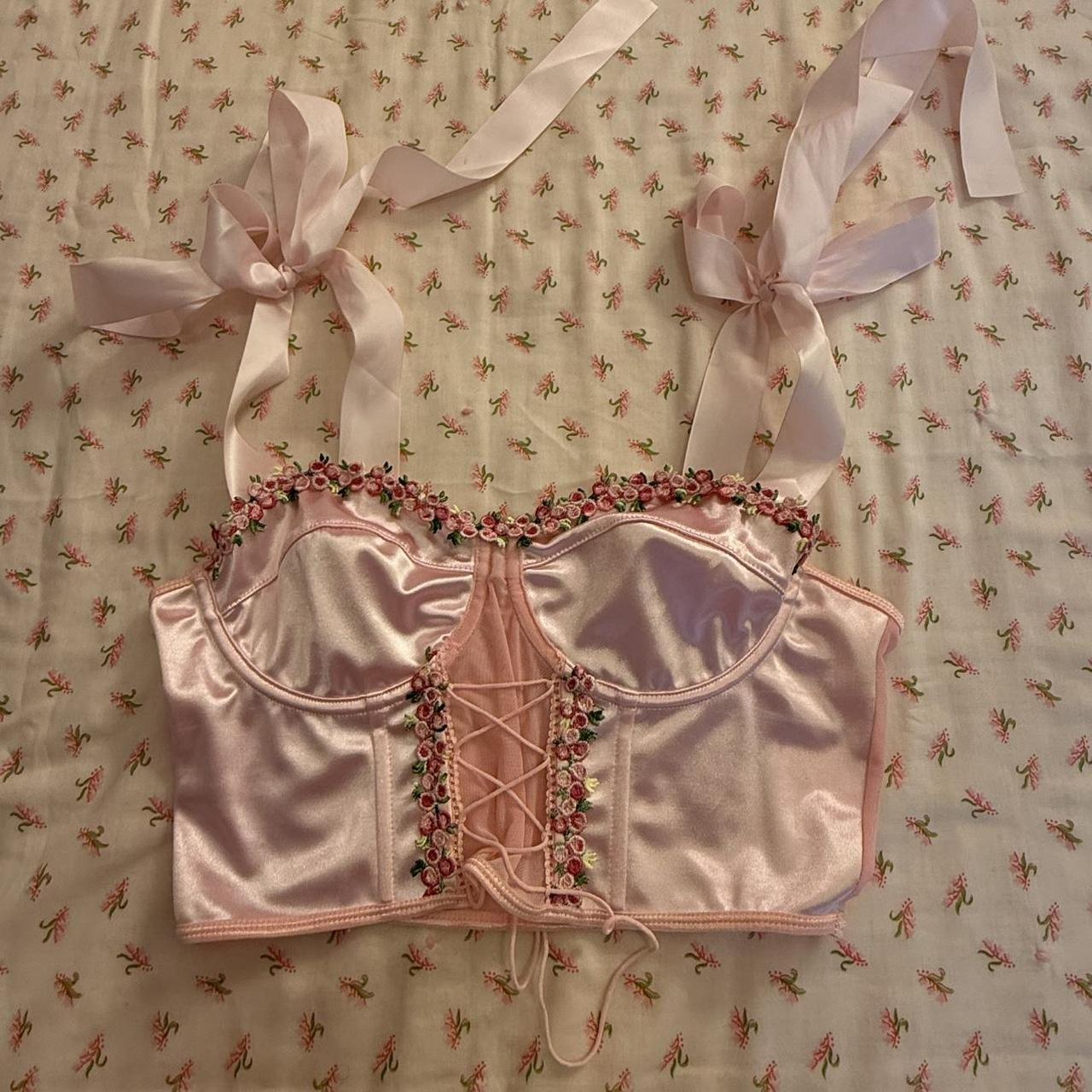 item listed by tr4sh_m4gic