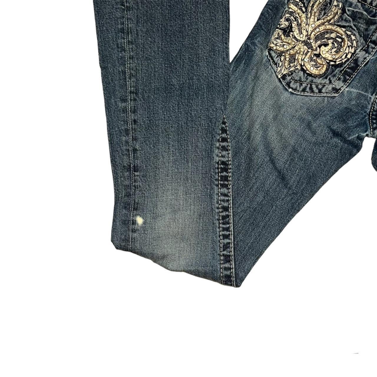 Suko Jeans Lowrise + Bootcut Very similar to miss - Depop