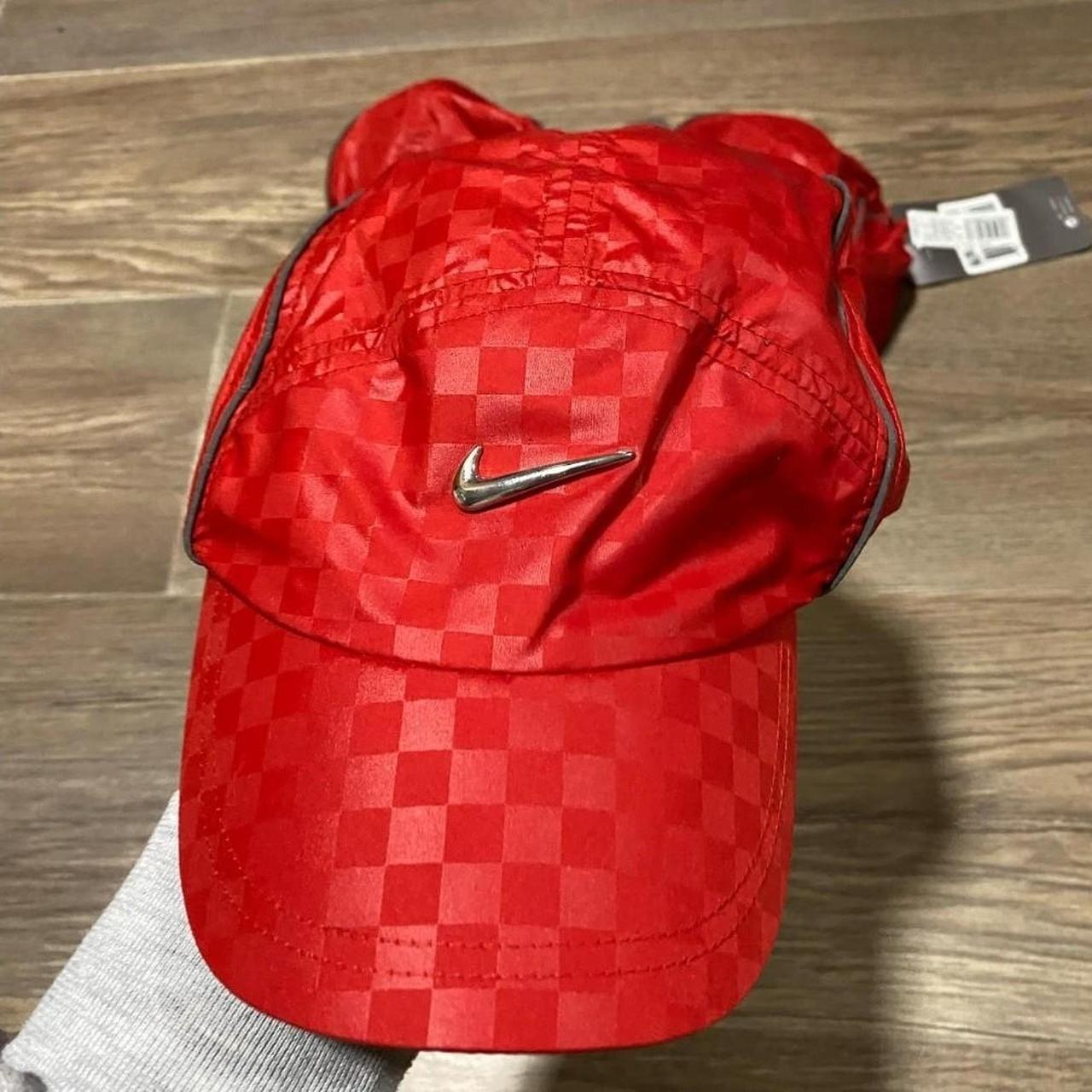 red airmax hat
