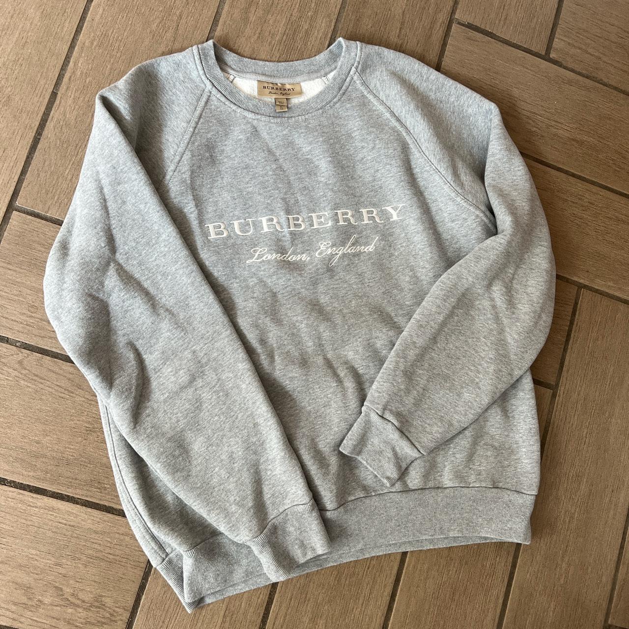 burberry london england crewneck size XL fits