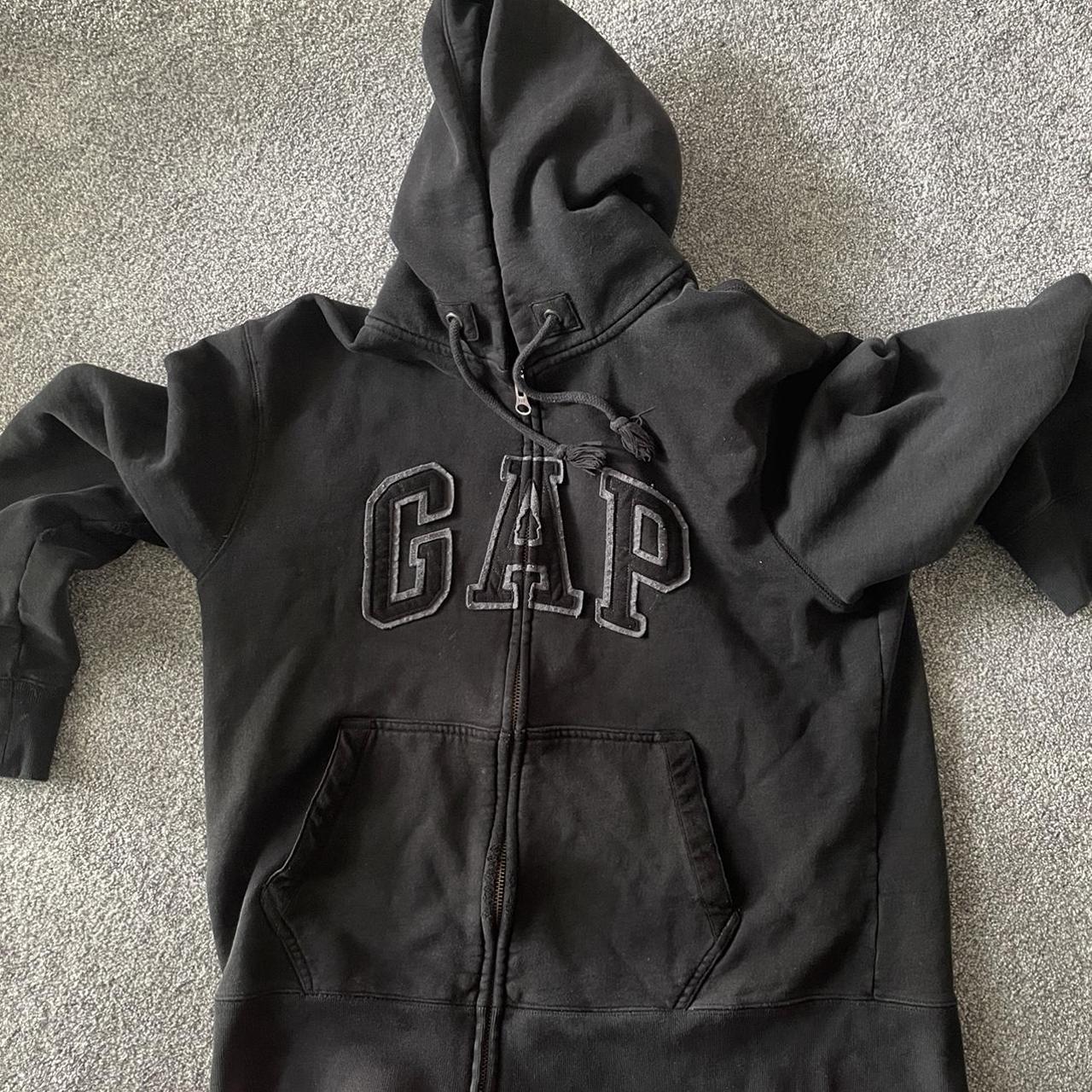 Gap hoodie - Depop