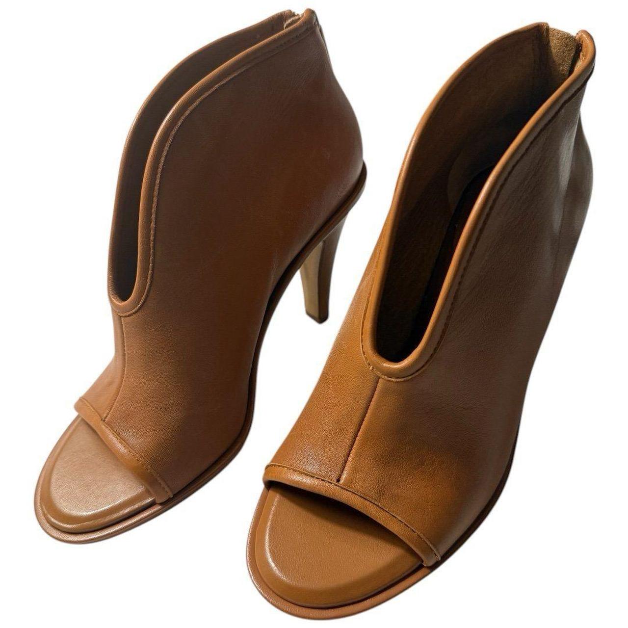 item listed by thriftyyanna