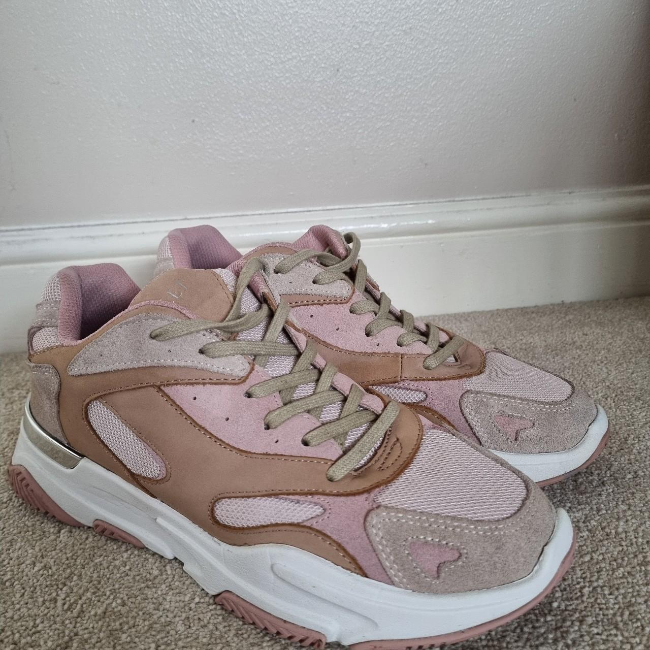 Pale pink men's MALLET trainers, size Worn