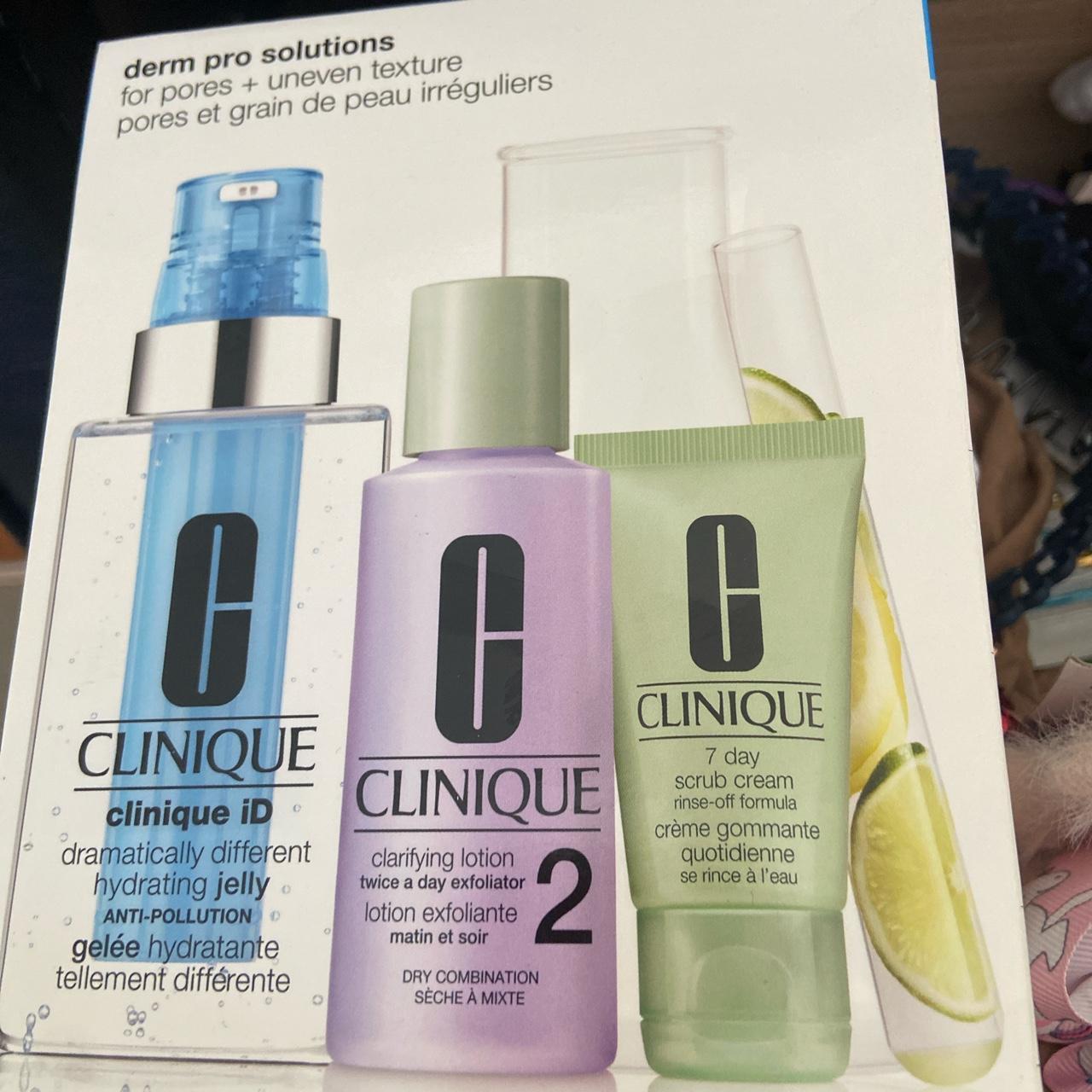 Clinique set - Depop