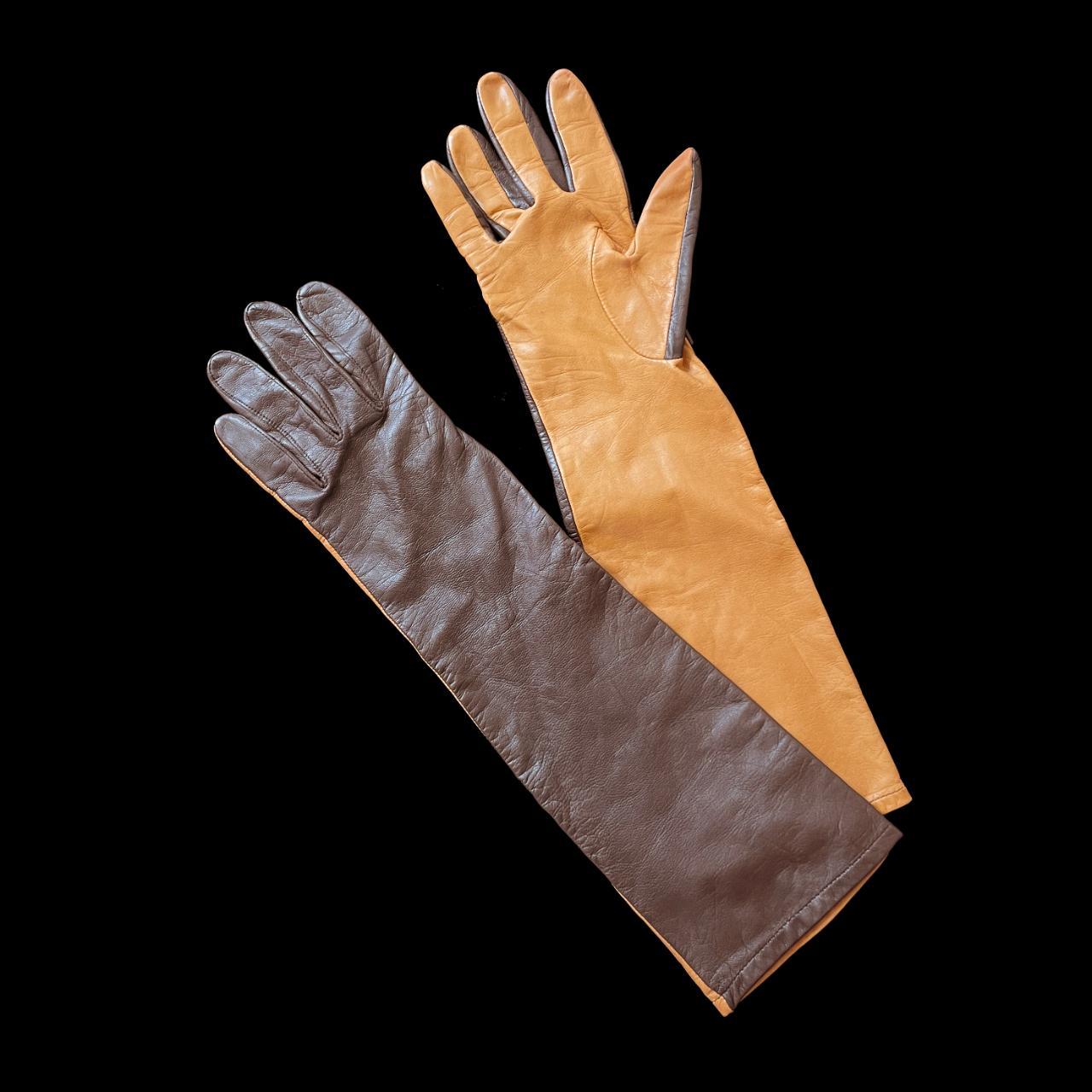 BCBGMaxAzria gloves outlet M/L