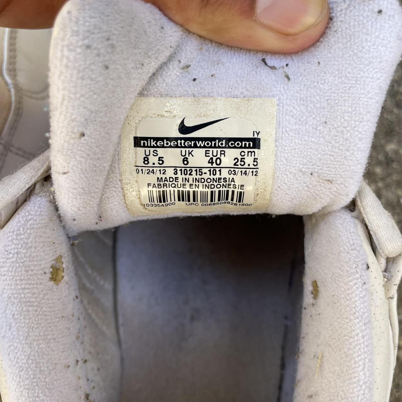 nikeshoes under 2000