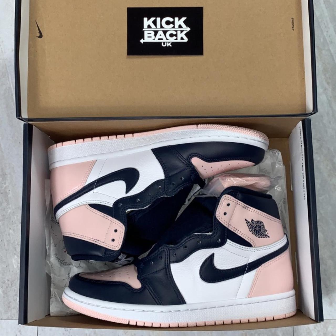 nike structure 22 pink