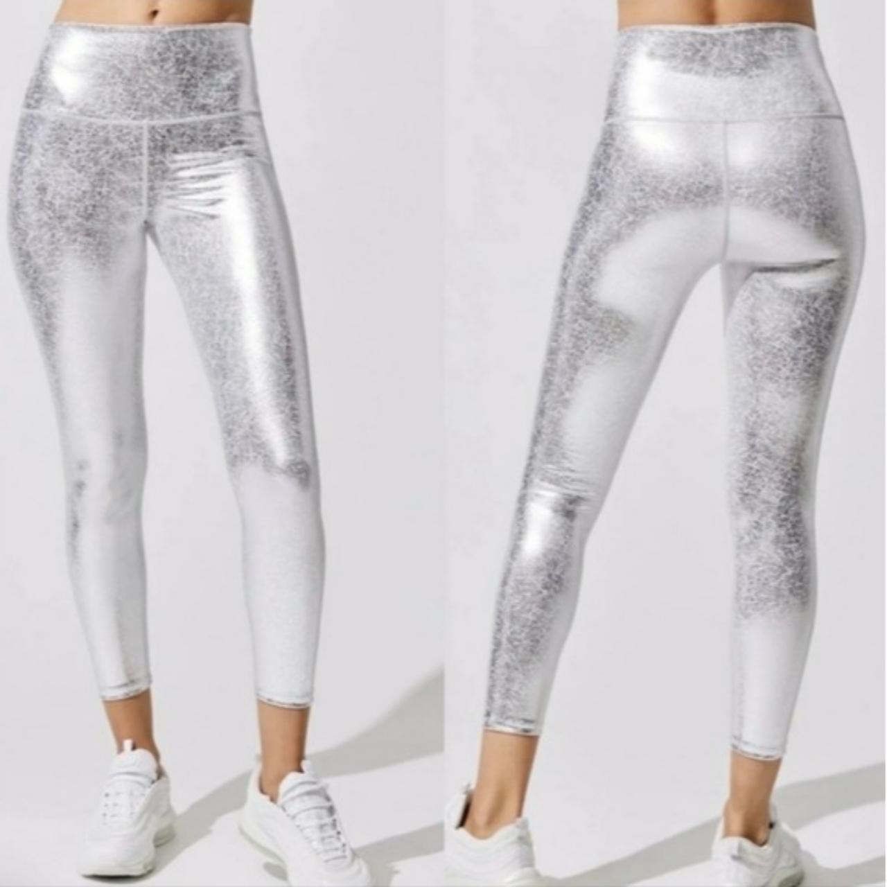 Carbon38 Women's Silver Leggings | Depop