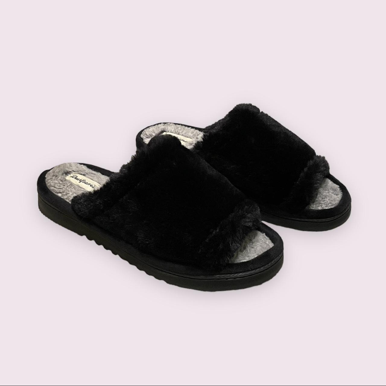 Dearfoams Women's Black and Grey Slippers