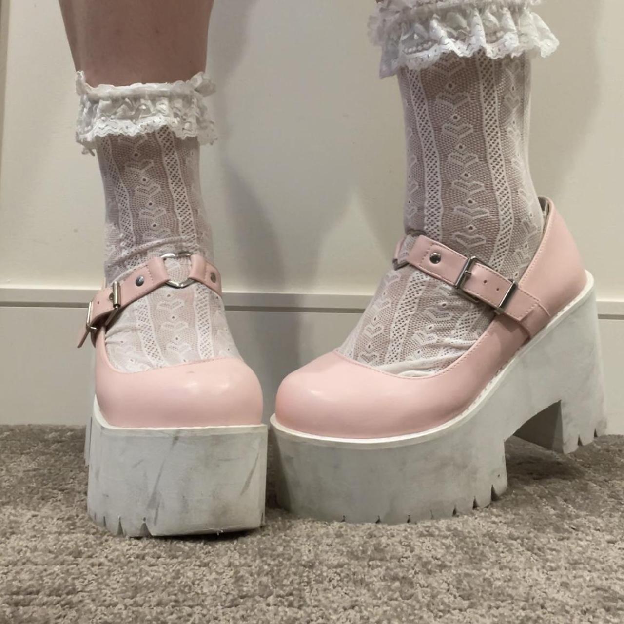 Hot Topic Women's White and Pink Footwear Depop