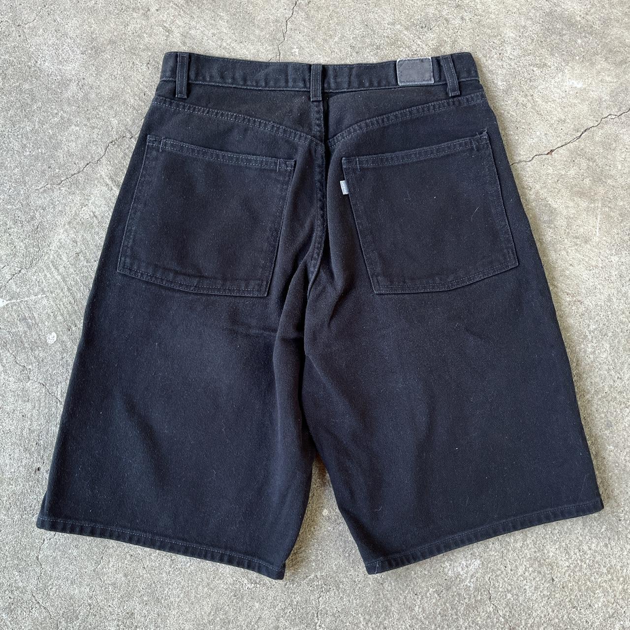 Levi's Men's Black Shorts | Depop