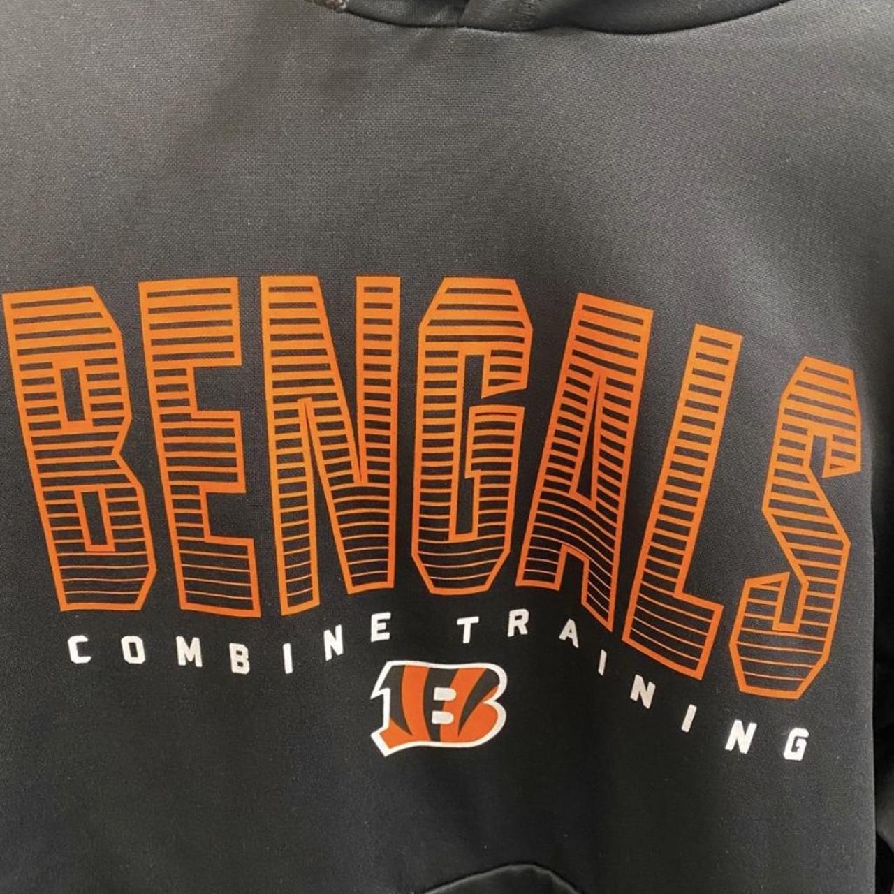 Cincinnati Bengals sweatshirt NFL team apparel Who - Depop