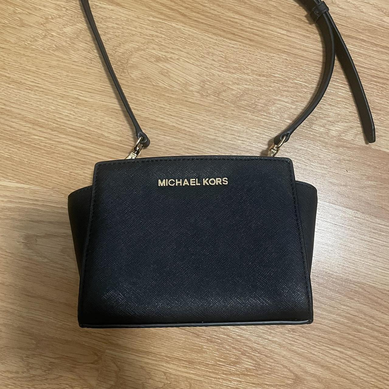 Mini saffiano hot sale michael kors