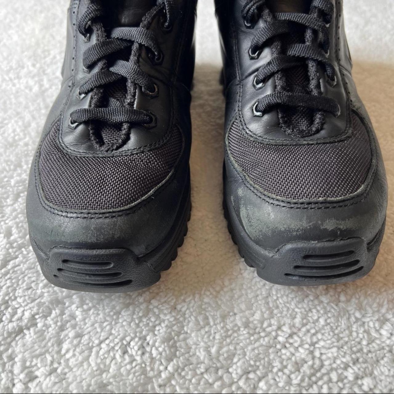 acg black nike boots