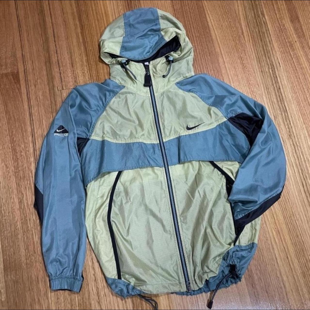 Three tone outlet windbreaker