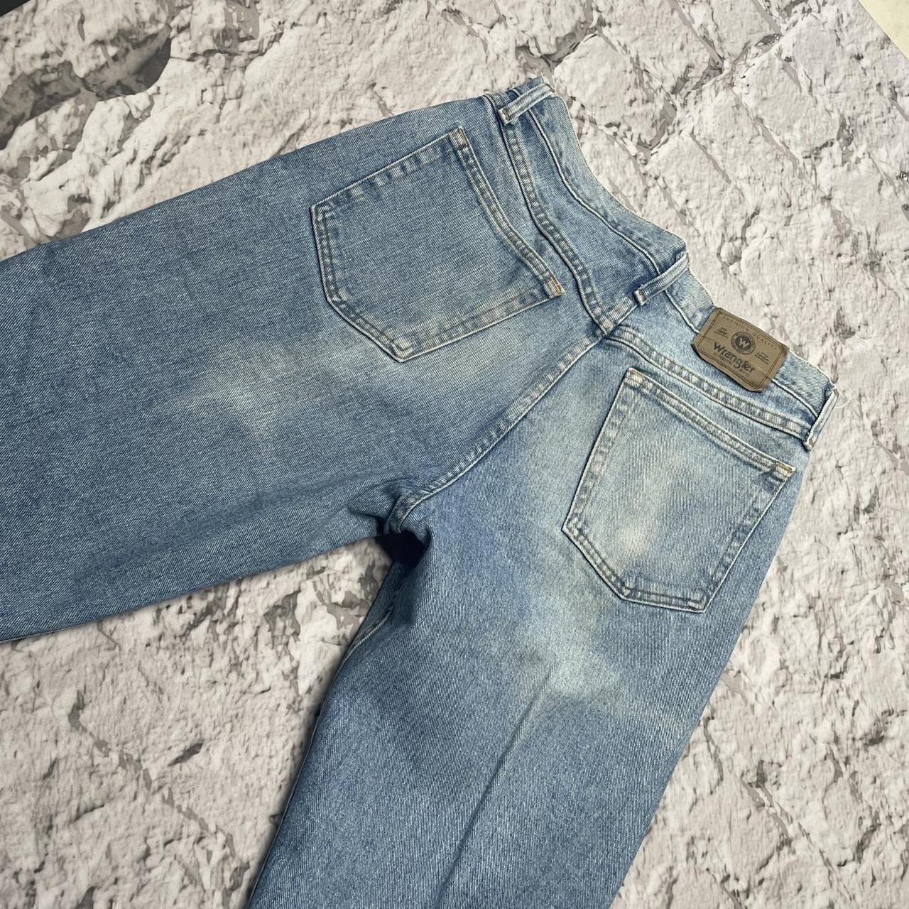 item listed by coopsellsclothes