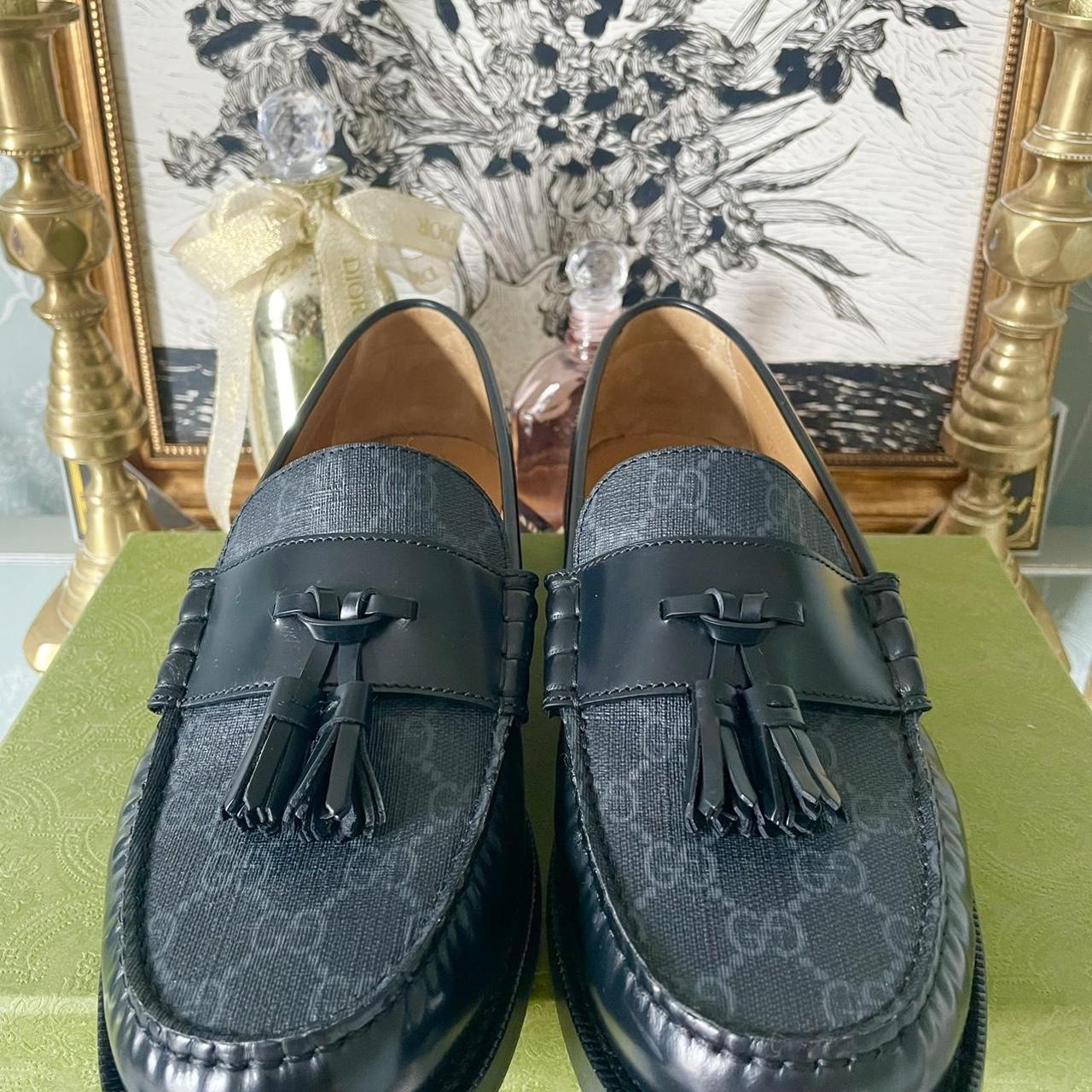 Gucci MEN'S GG LOAFER WITH TASSEL Comes with Box