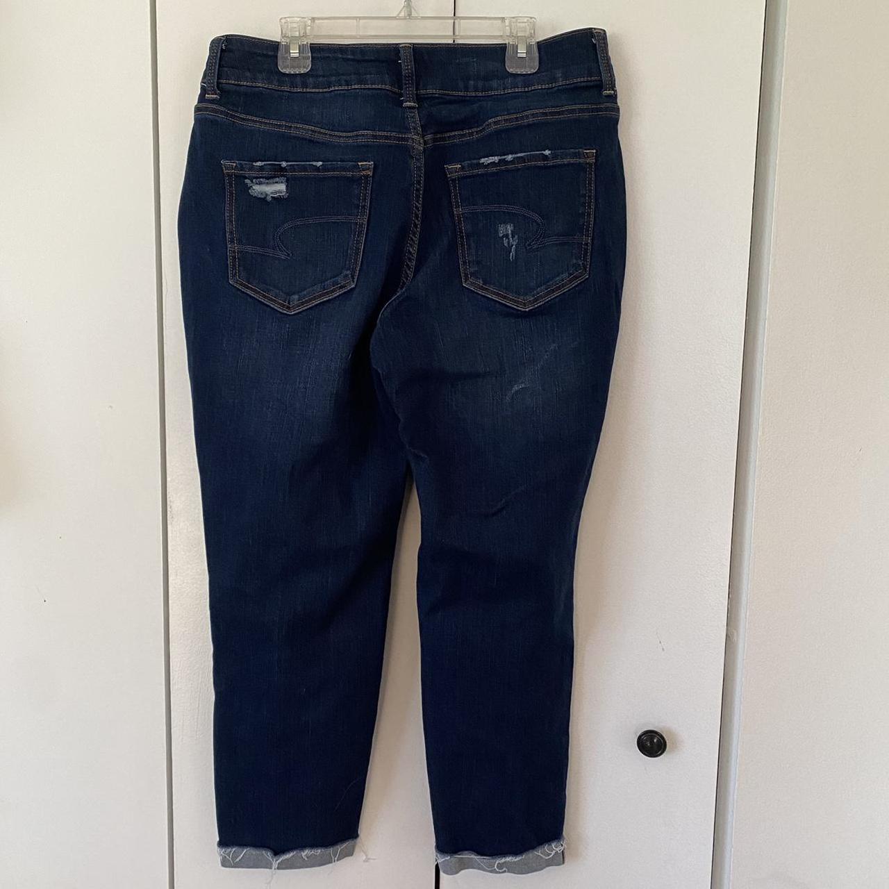 time and tru mid rise skinny jeans - Depop