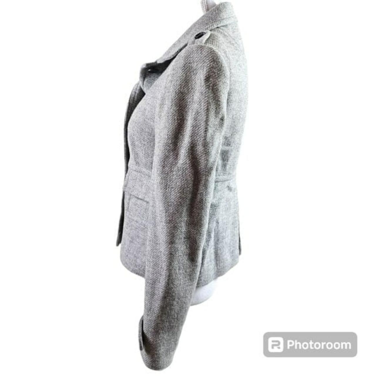 Banana Republic Wool Blend Tweed Button Down Short | Depop
