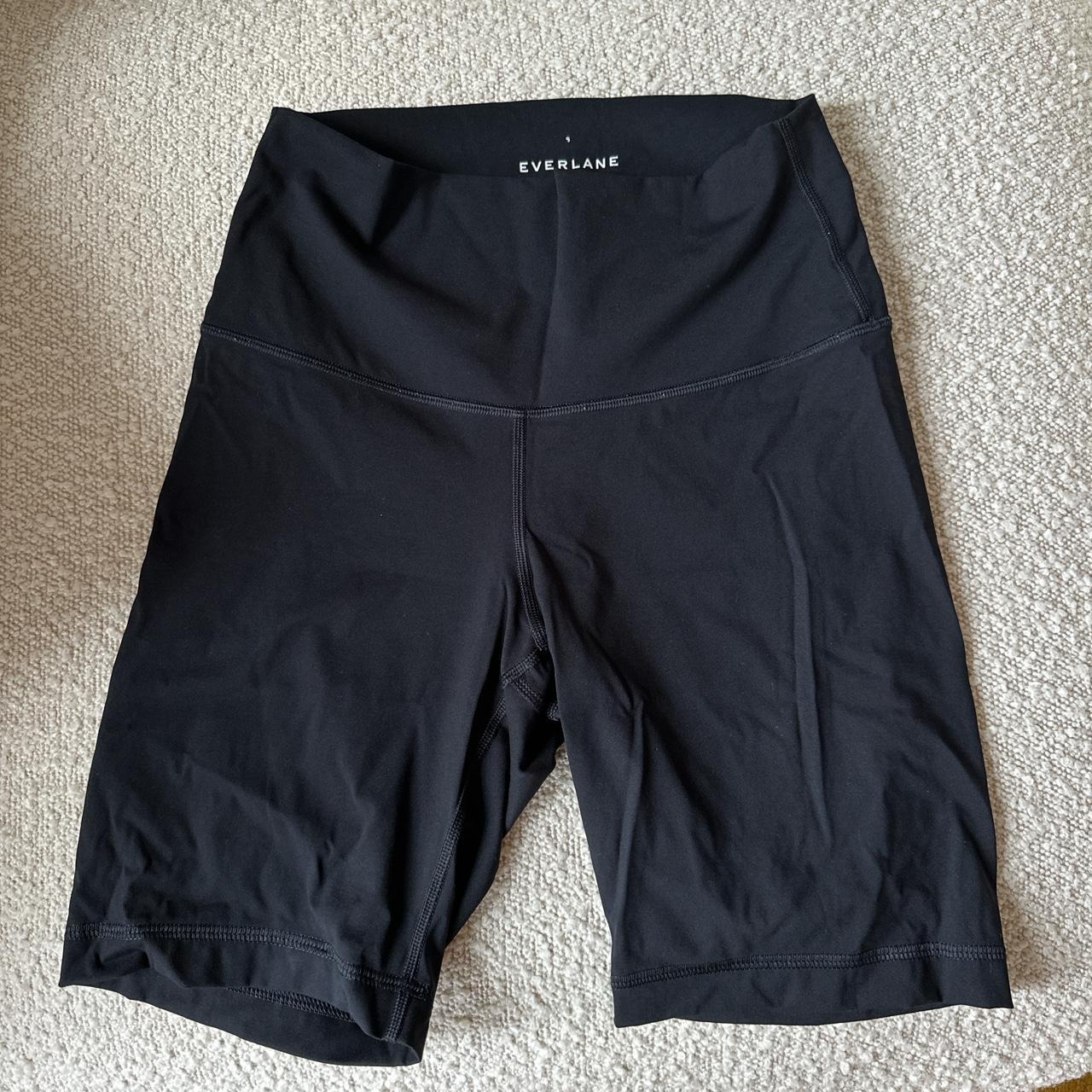 everlane bike shorts