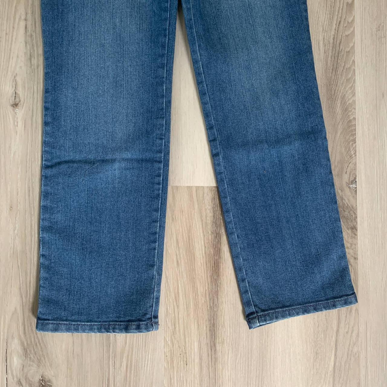 Gloria Vanderbilt Amanda Skimmer 6 Cropped Jeans - Depop