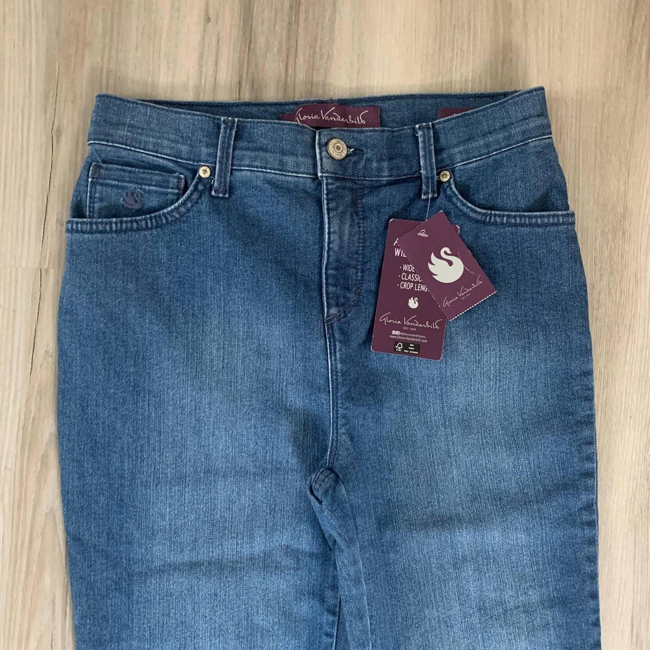 Gloria Vanderbilt Amanda Skimmer 6 Cropped Jeans - Depop