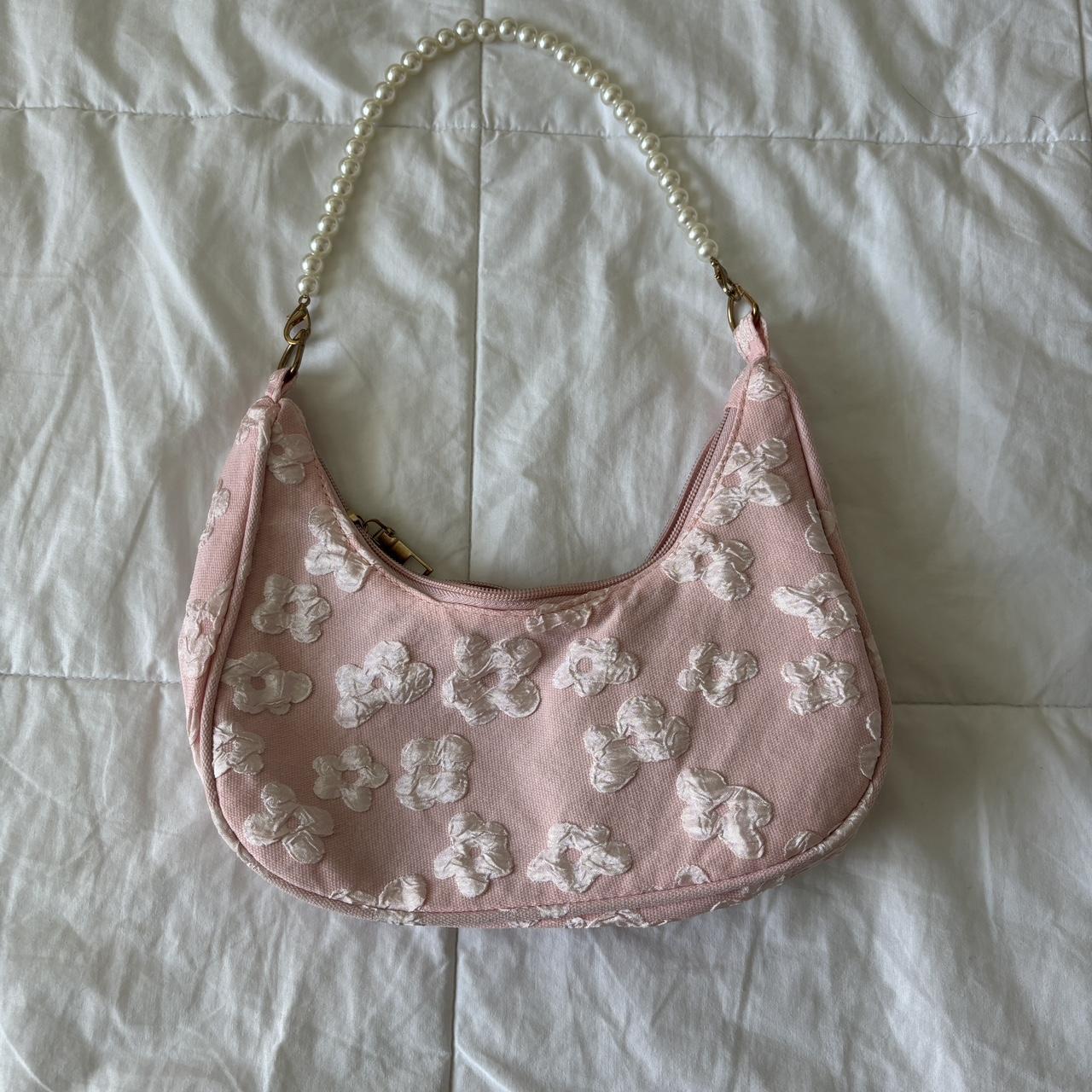 Adorable pink flowery shoulder bag Has the cutest... - Depop